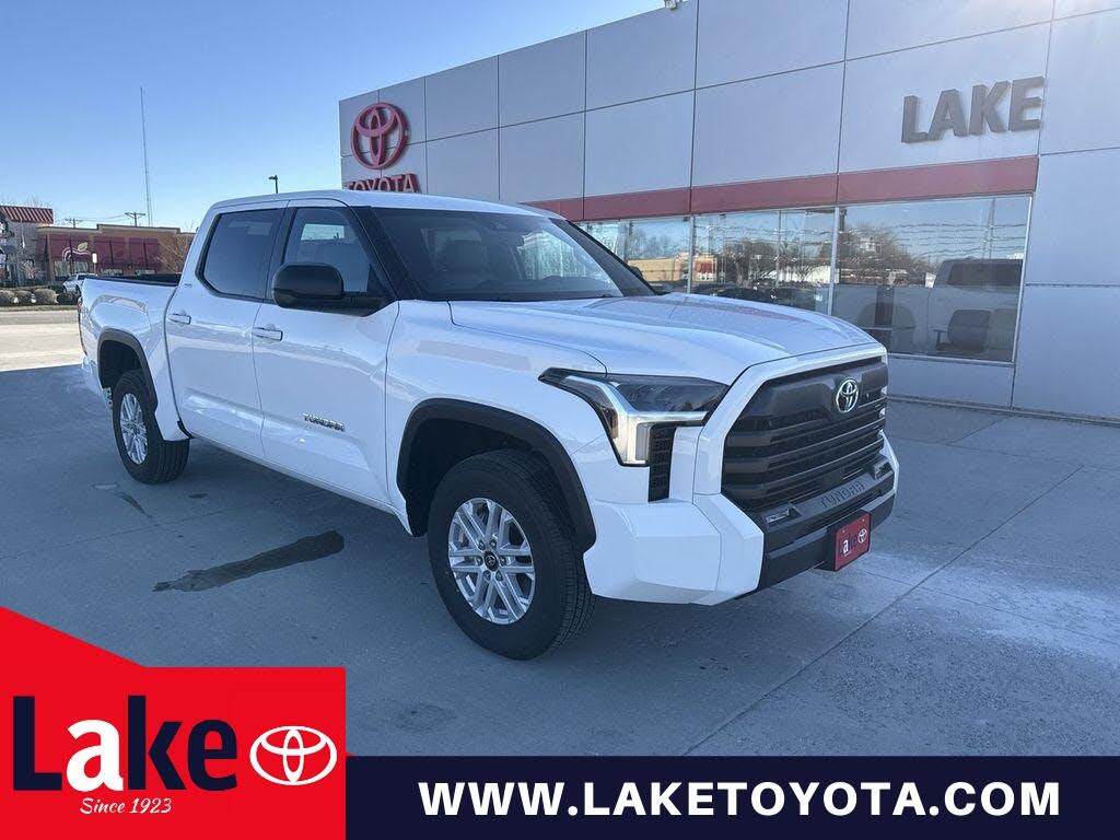 2026 Toyota Tundra SR5 CrewMax Cab 4WD