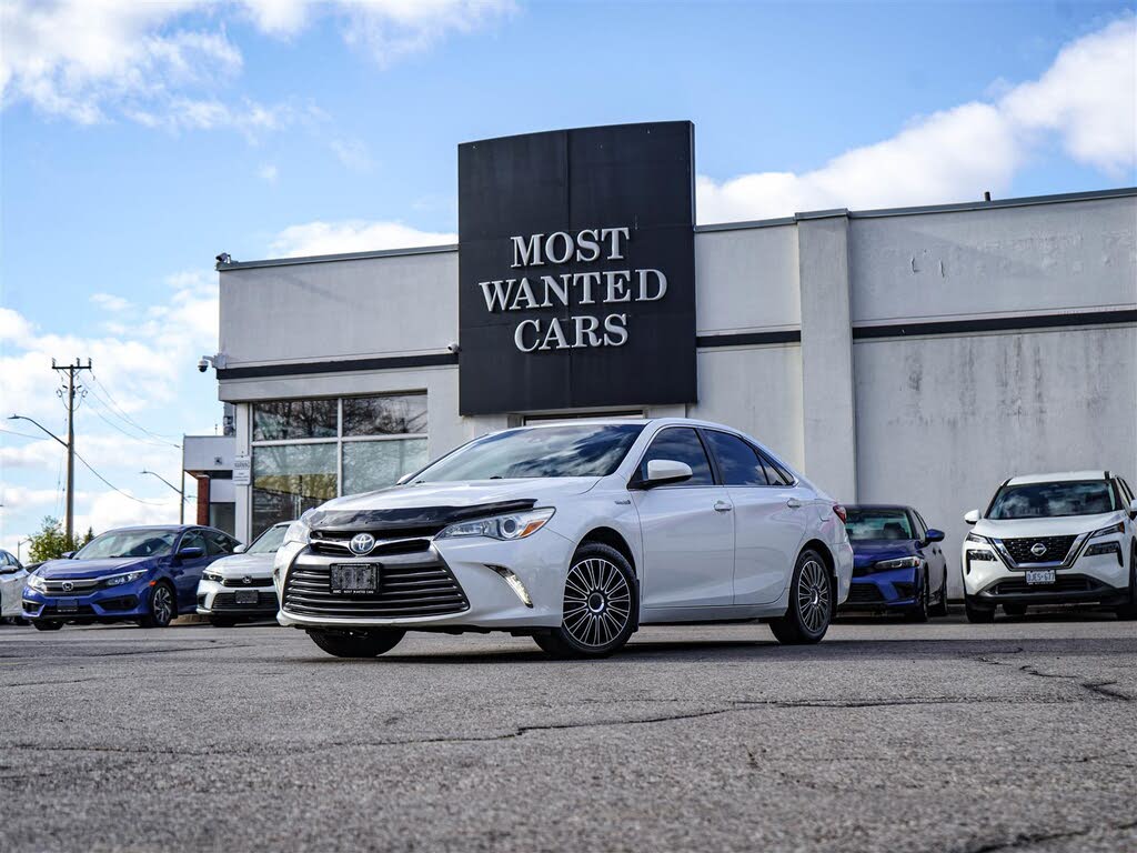 2017 Toyota Camry Hybrid XLE FWD