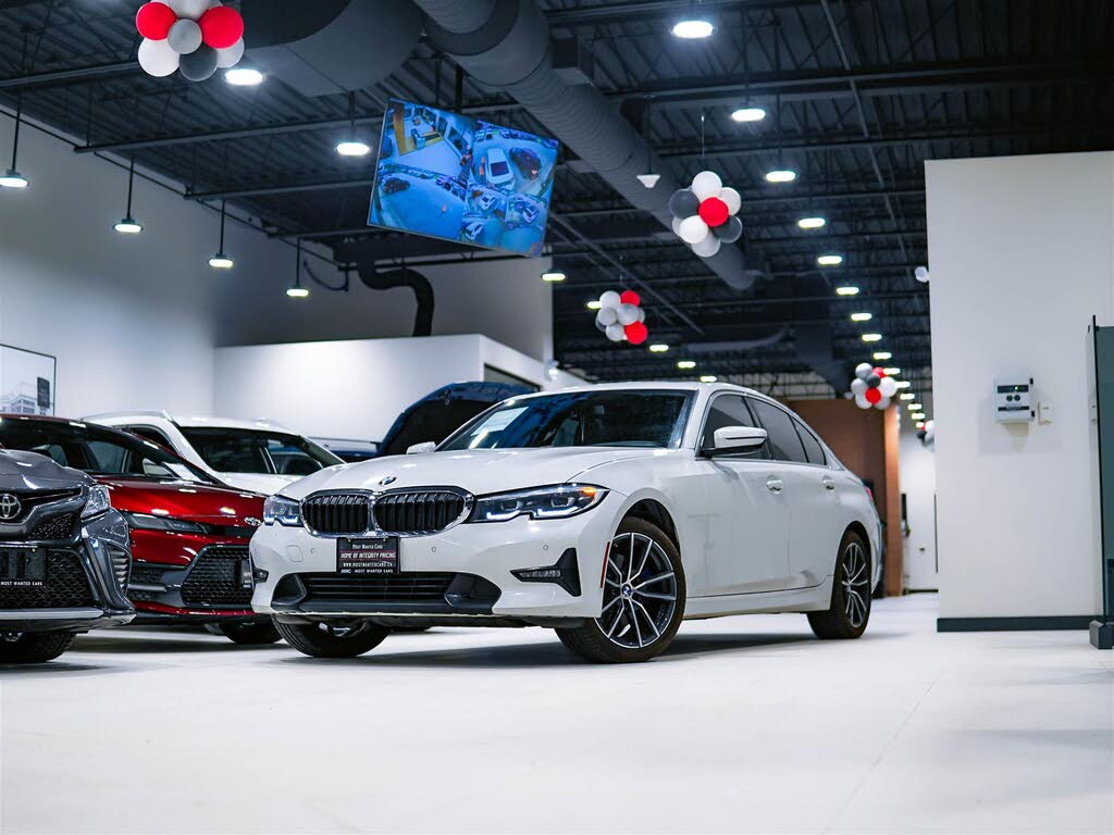 BMW 3 Series 330i xDrive AWD 2022