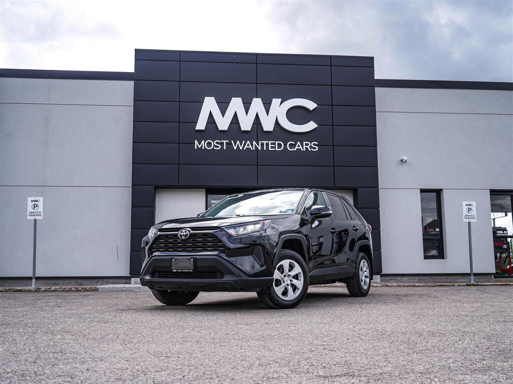 Toyota RAV4 LE AWD 2024