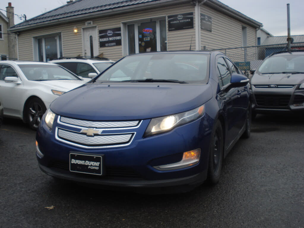2013 Chevrolet Volt Premium FWD