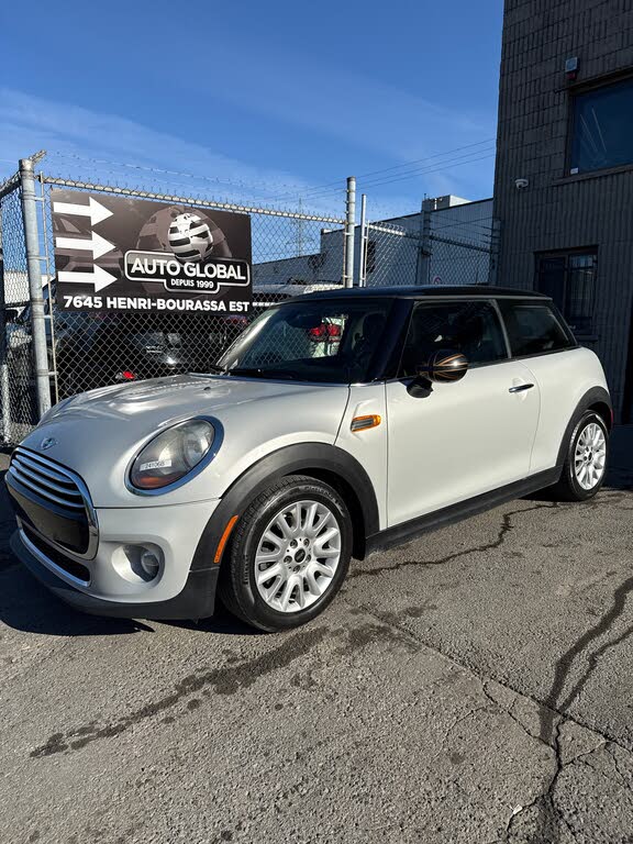 2015 MINI Cooper 2-Door Hatchback FWD