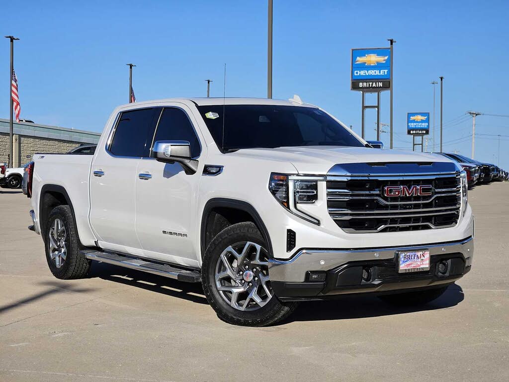 2024 GMC Sierra 1500 SLT Crew Cab 4WD