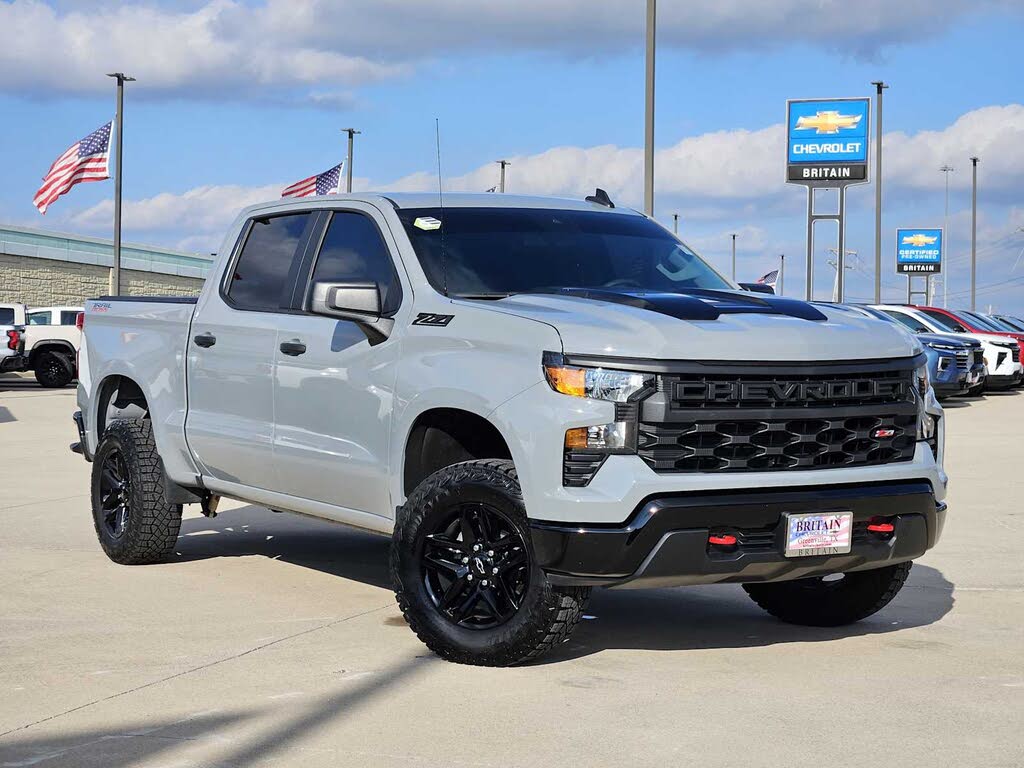 2025 Chevrolet Silverado 1500 Custom Trail Boss Crew Cab 4WD