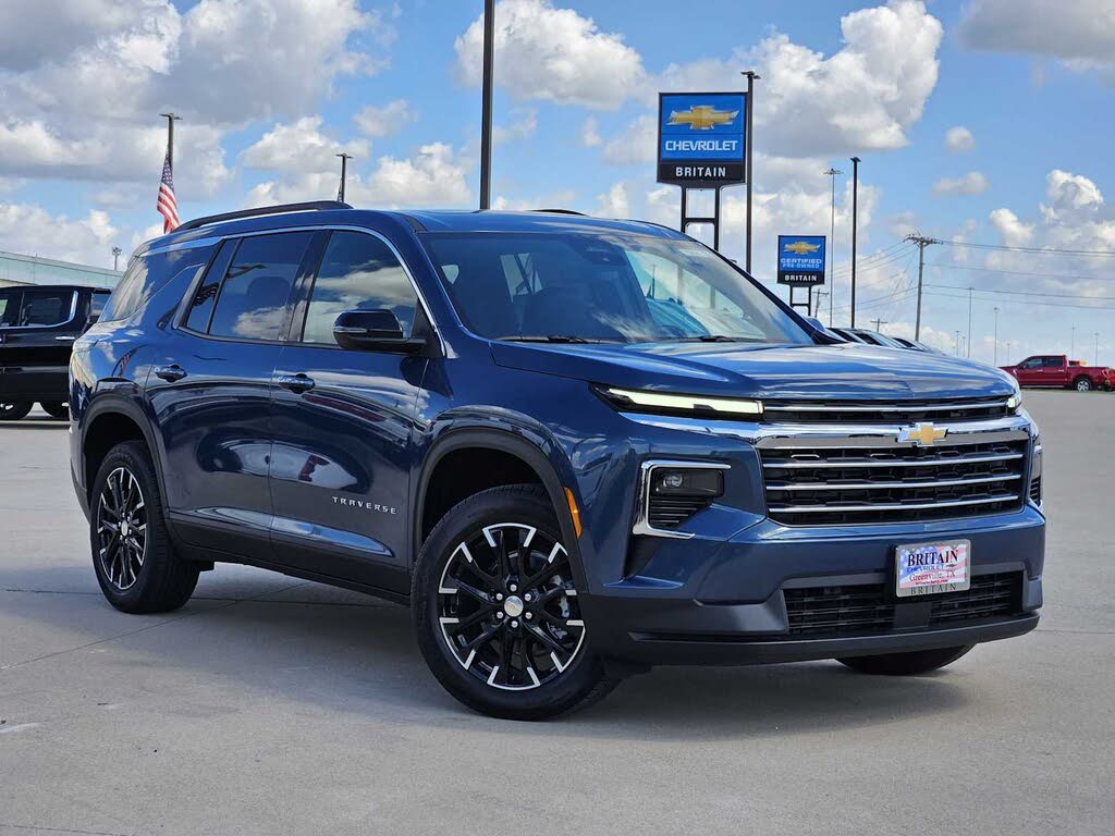 2026 Chevrolet Traverse LT FWD