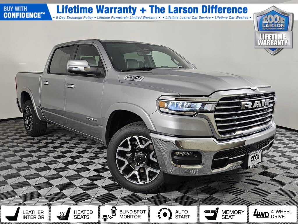 2025 RAM 1500 Laramie Crew Cab 4WD