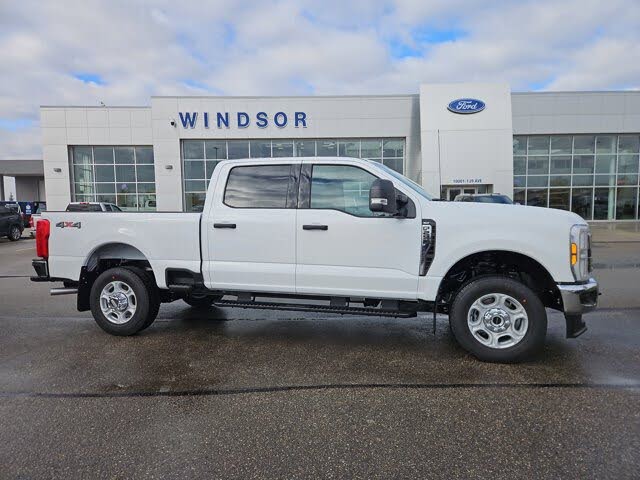 2026 Ford F-250 Super Duty XLT Crew Cab 4WD