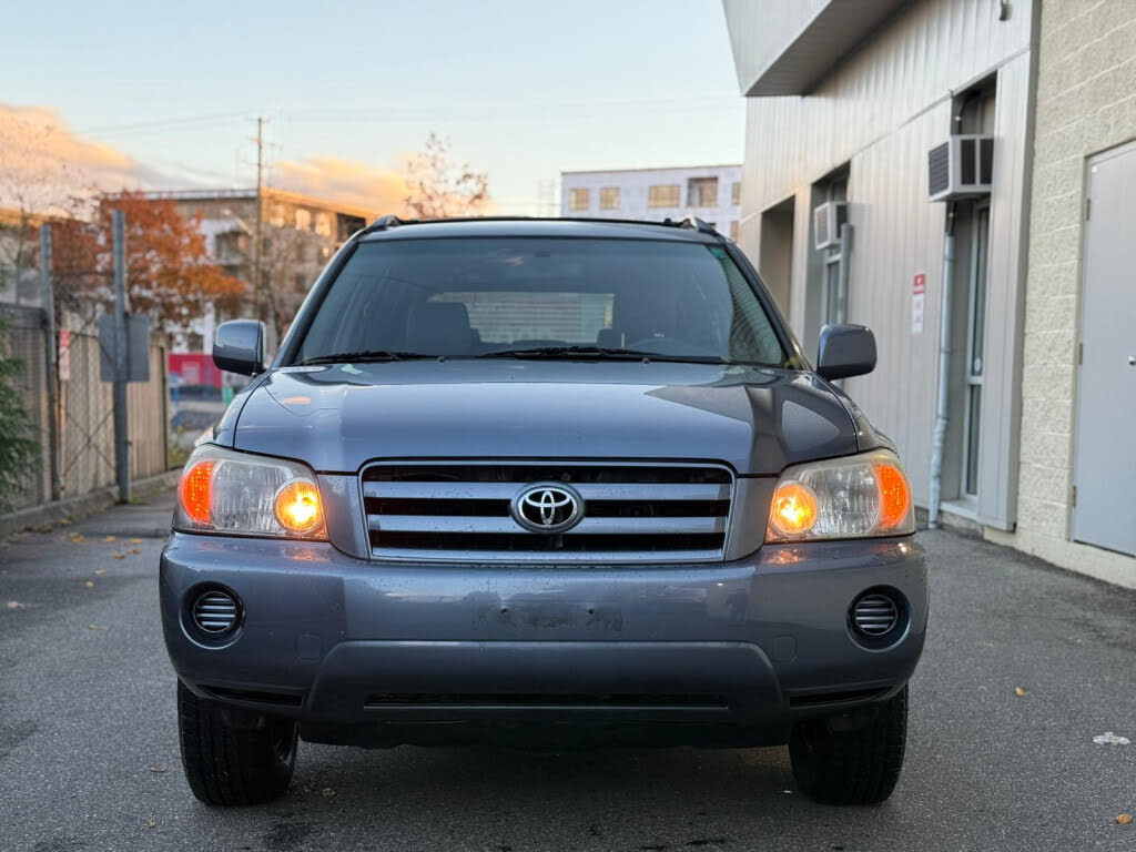 2005 Toyota Highlander Base AWD