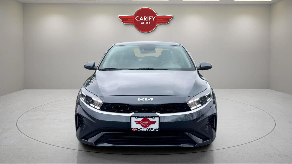 2023 Kia Forte EX FWD