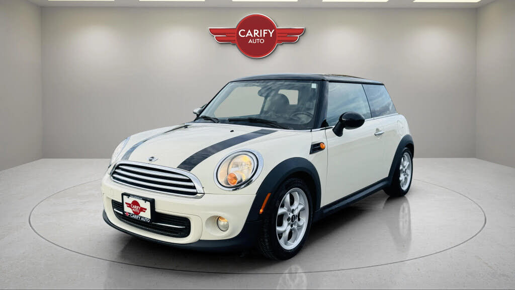 2013 MINI Cooper Hatchback FWD