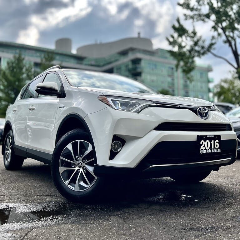 Toyota RAV4 Hybrid XLE AWD 2016