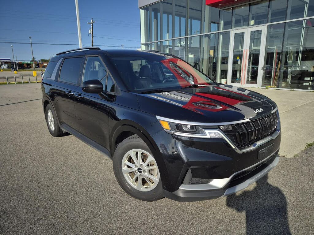 2024 Kia Carnival LX+ FWD