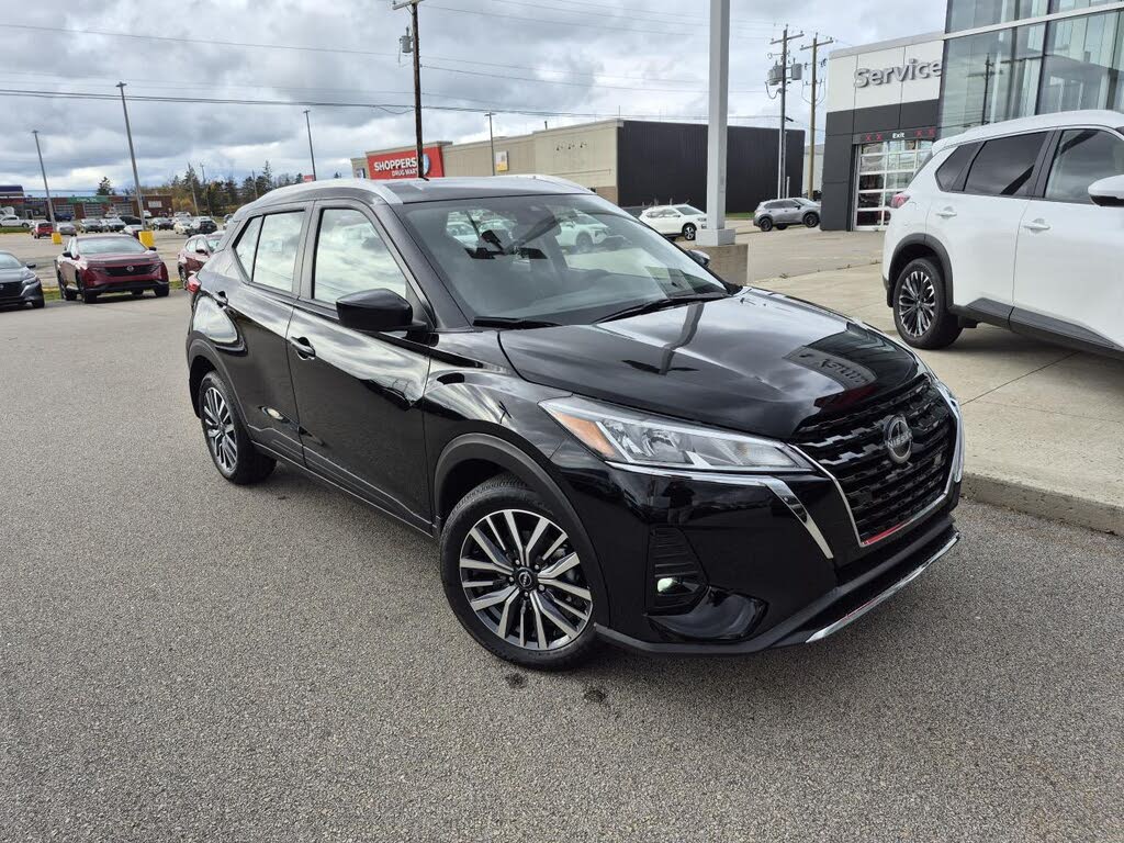 2025 Nissan Kicks SV FWD