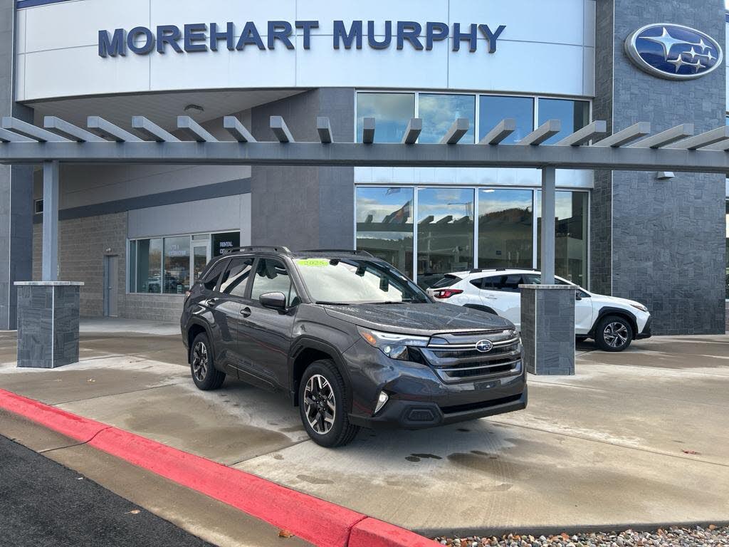 2025 Subaru Forester Premium Crossover AWD