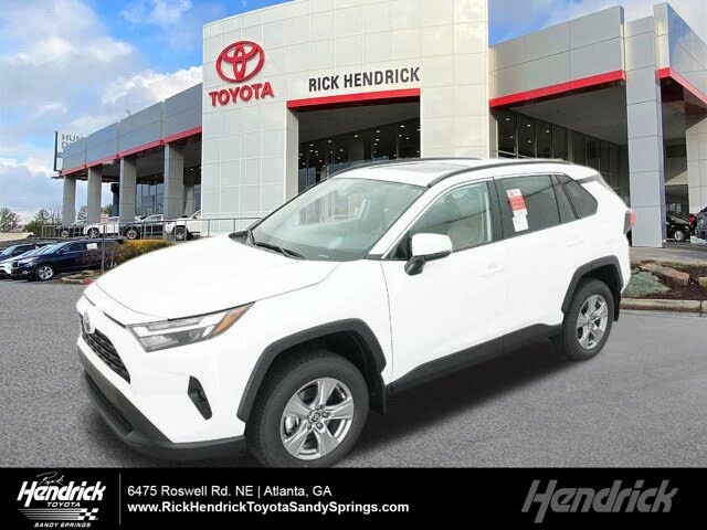 2025 Toyota RAV4 XLE FWD