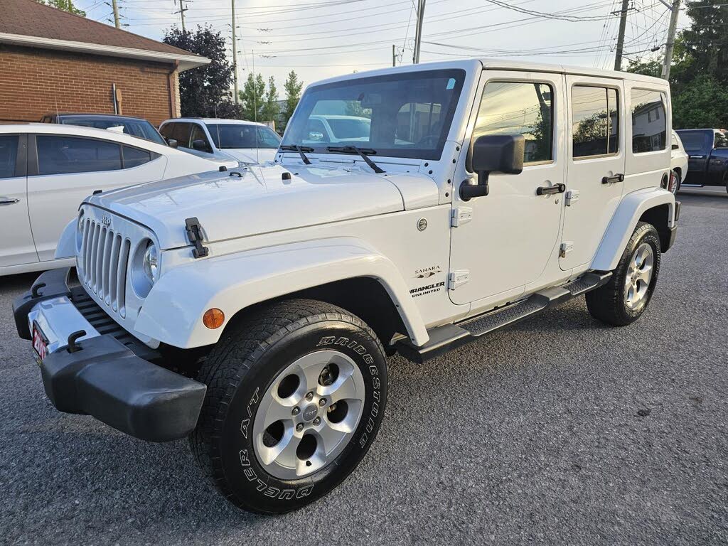 2017 Jeep Wrangler Unlimited Sahara 4WD
