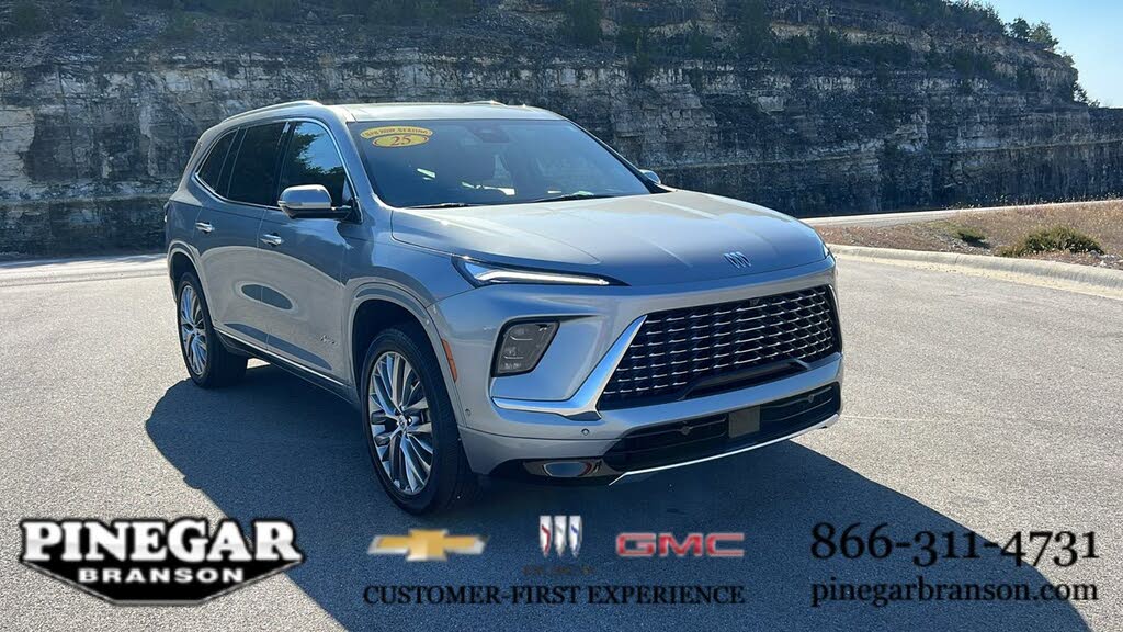 2025 Buick Enclave Avenir AWD