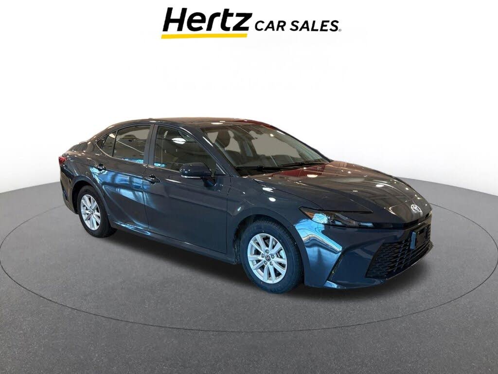 2025 Toyota Camry LE FWD