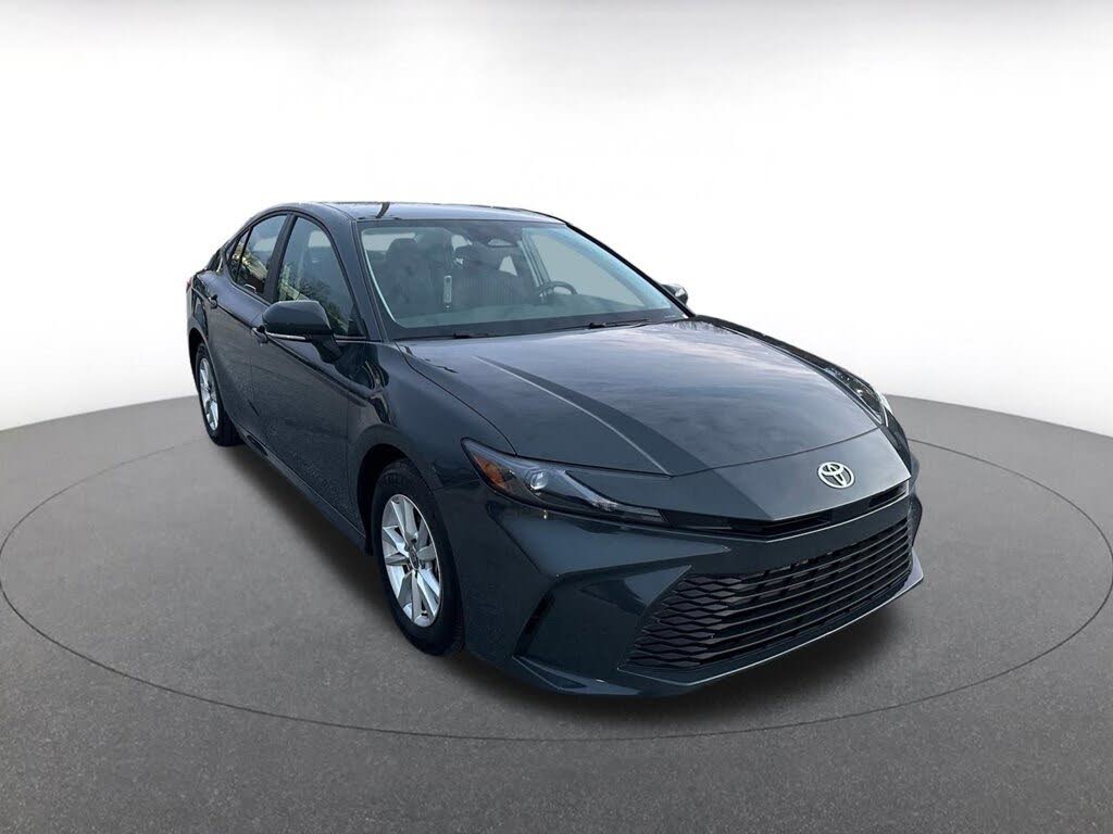 2025 Toyota Camry LE FWD