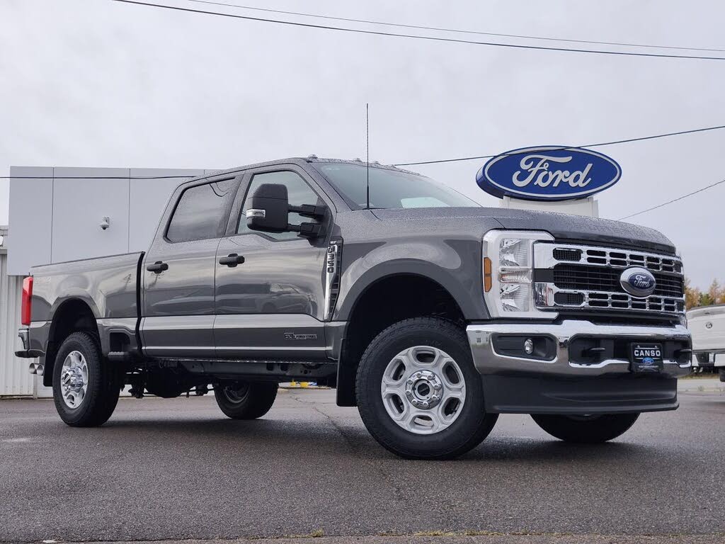 2026 Ford F-350 Super Duty XLT Crew Cab 4WD