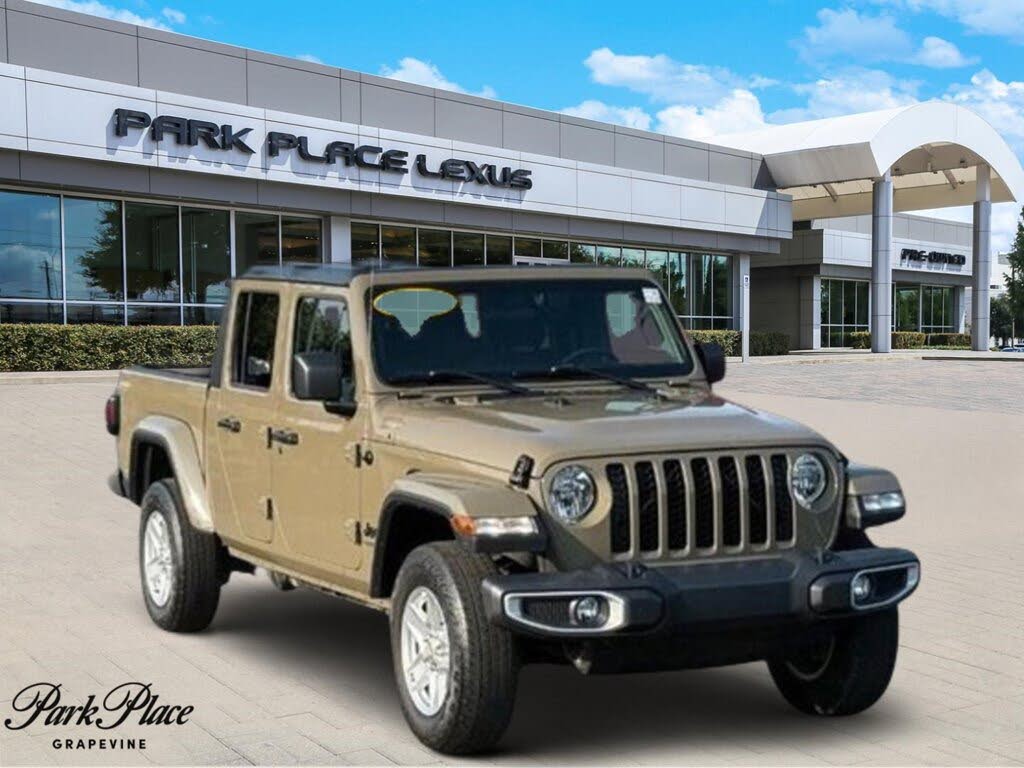2020 Jeep Gladiator Sport Crew Cab 4WD