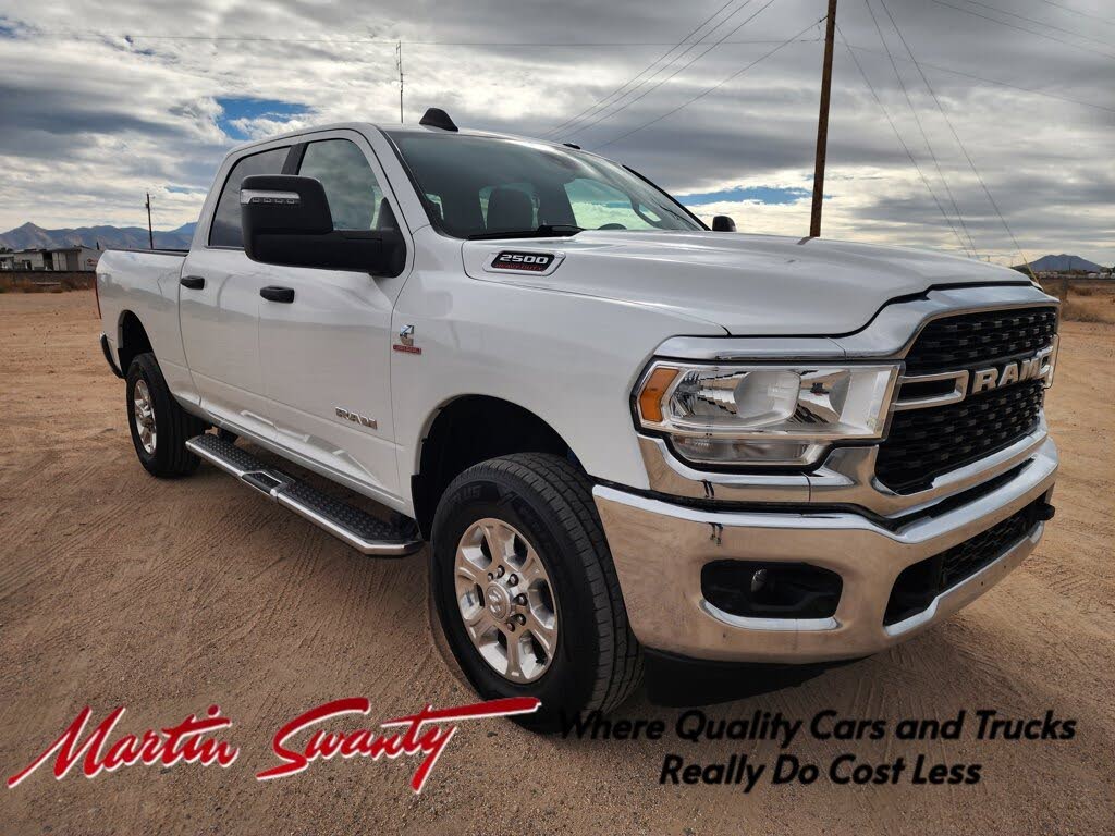 2024 RAM 2500 Big Horn Crew Cab 4WD