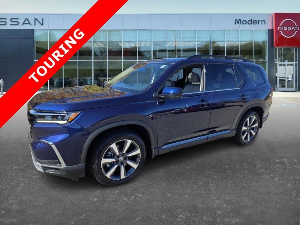 2025 Honda Pilot Touring FWD