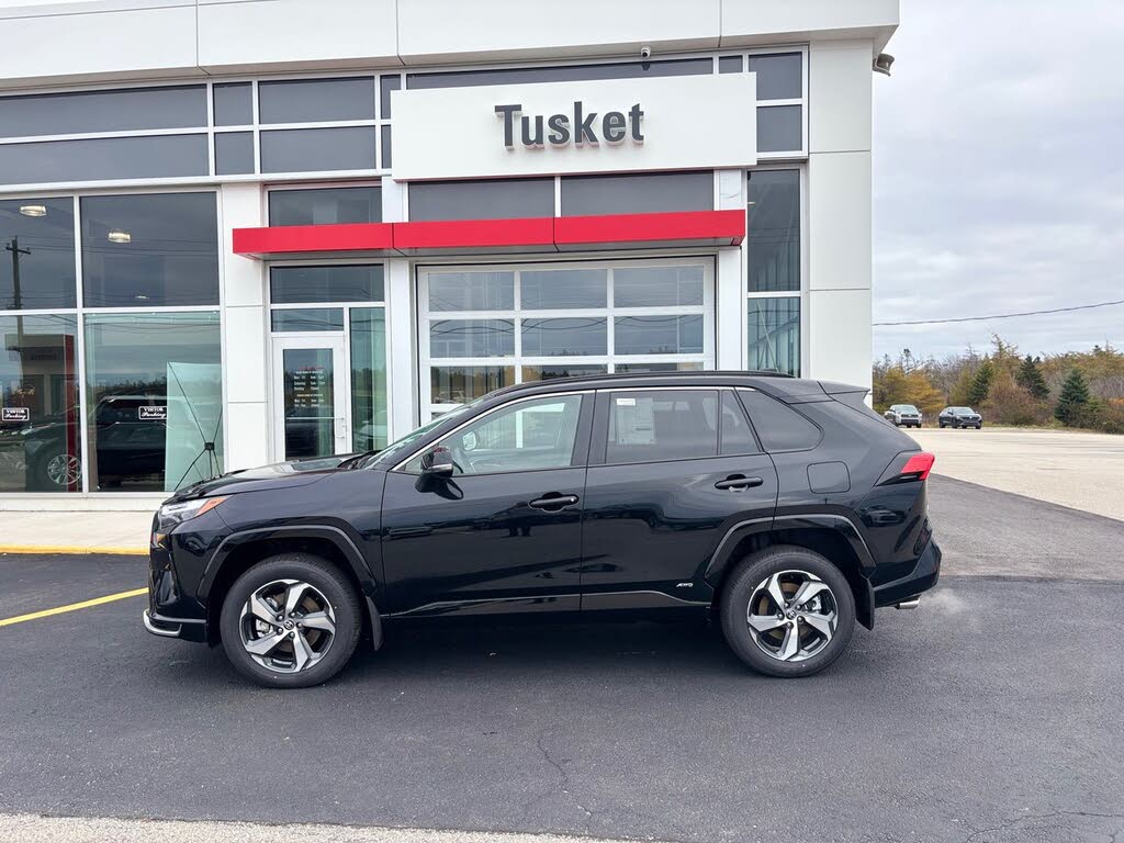 2025 Toyota RAV4 Plug-in Hybrid SE AWD