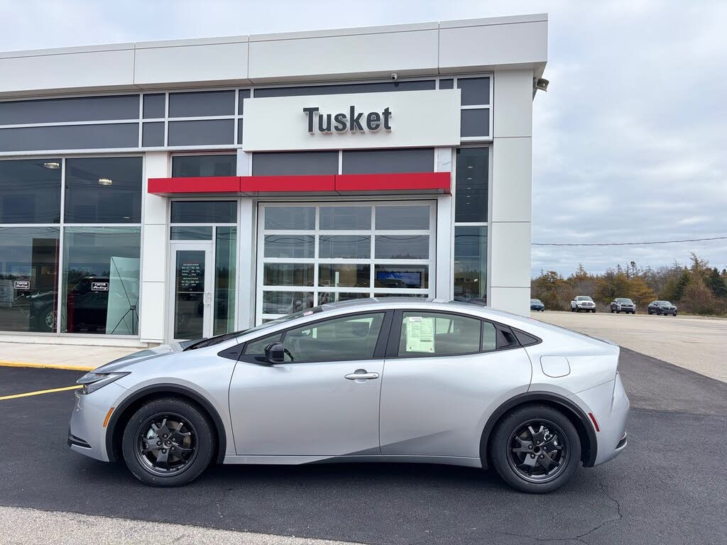 2026 Toyota Prius Plug-In Hybrid SE FWD