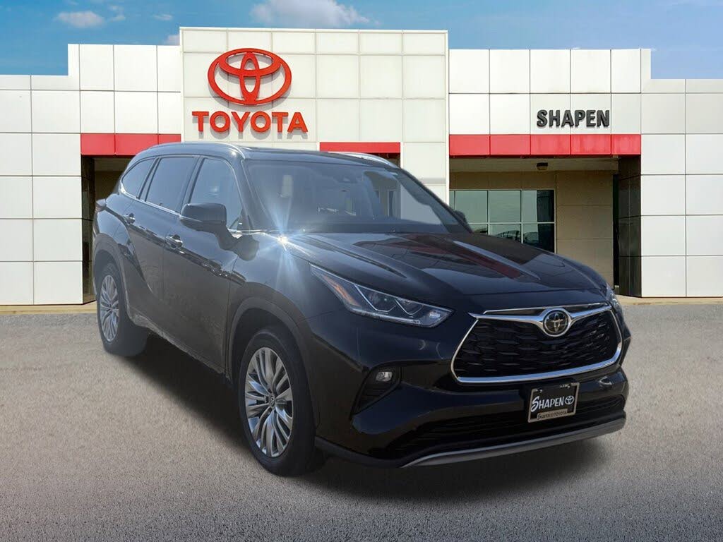 2024 Toyota Highlander Platinum FWD