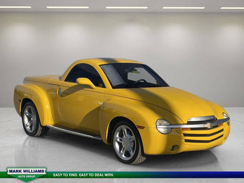2003 Chevrolet SSR LS RWD