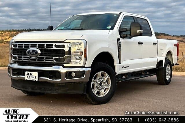 2025 Ford F-250 Super Duty XLT Crew Cab 4WD