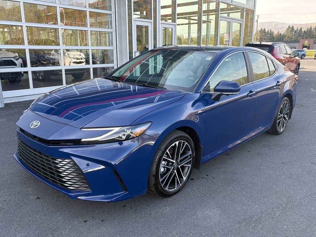 2025 Toyota Camry XLE AWD