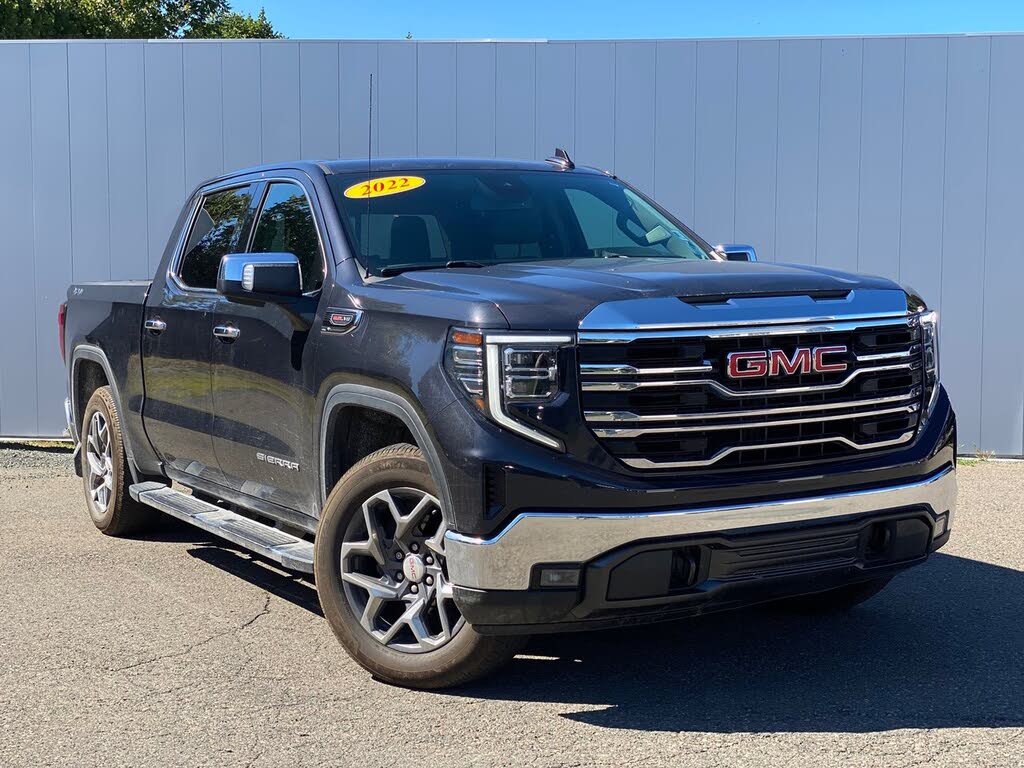 2022 GMC Sierra 1500 SLT Crew Cab 4WD