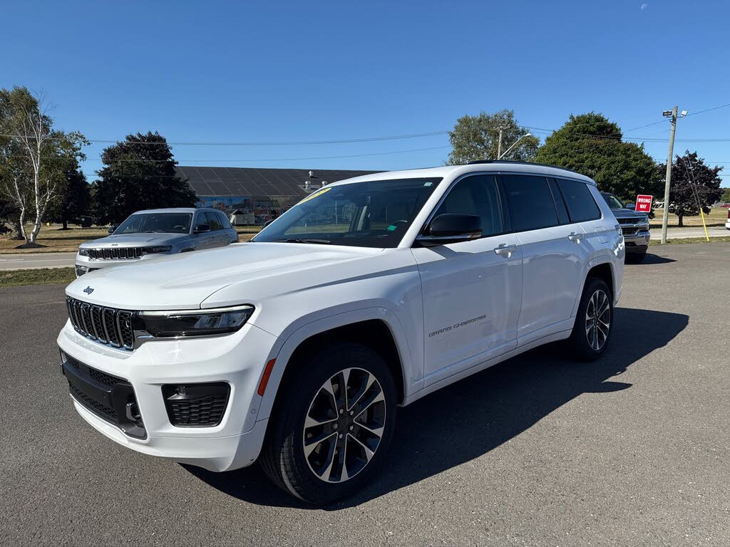 2022 Jeep Grand Cherokee L Overland 4WD