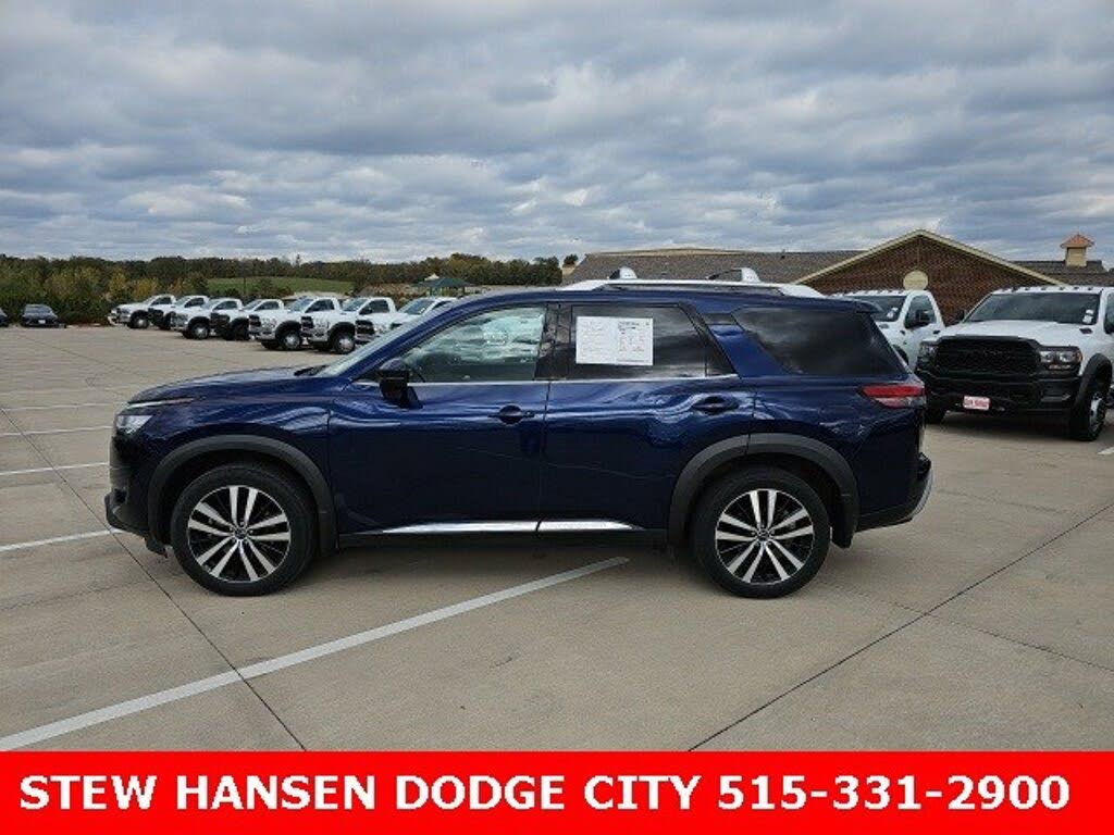 2023 Nissan Pathfinder Platinum 4WD