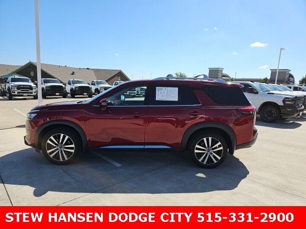 2024 Nissan Pathfinder Platinum 4WD