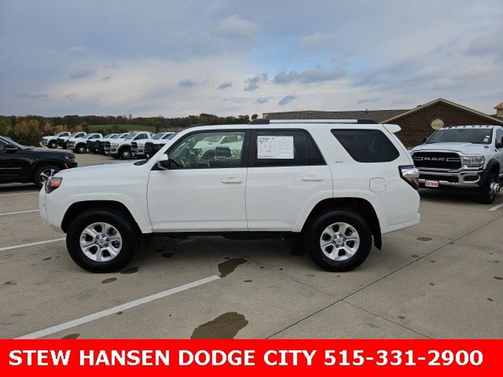 2024 Toyota 4Runner SR5 4WD