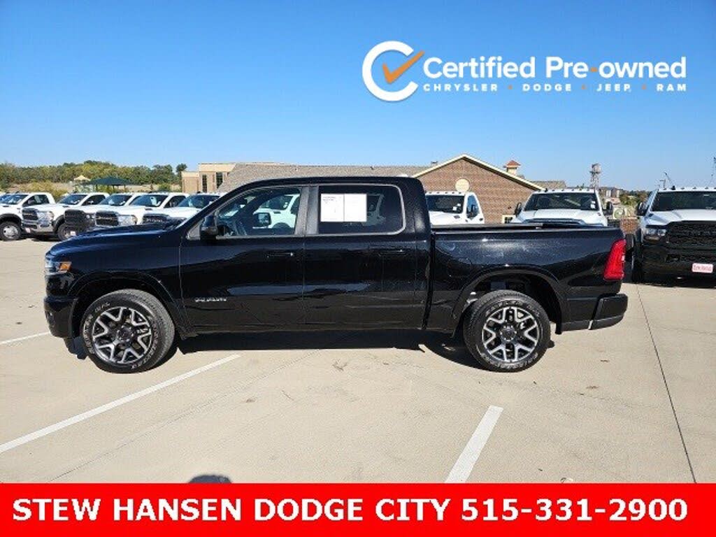 2025 RAM 1500 Laramie Crew Cab 4WD