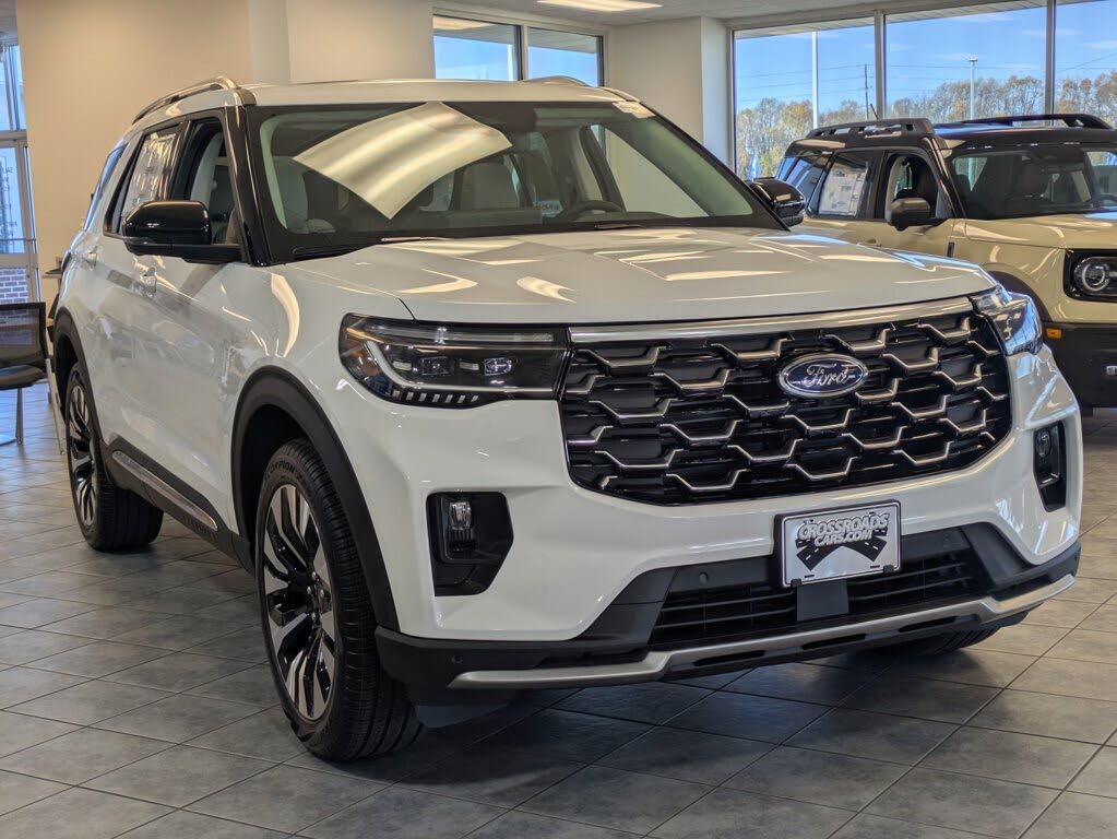 2026 Ford Explorer Platinum AWD