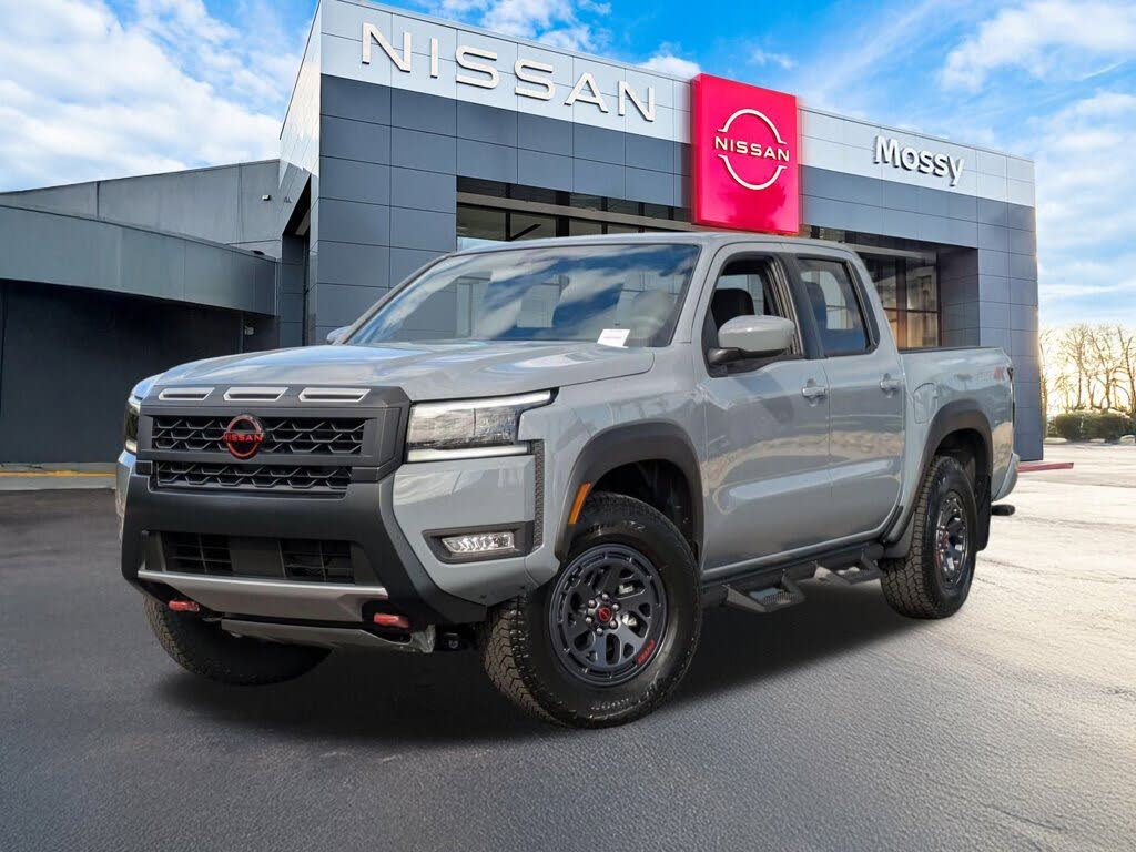 2026 Nissan Frontier PRO-4X Crew Cab 4WD