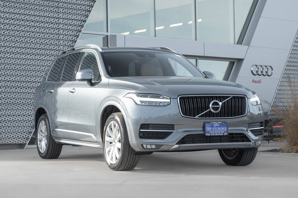 2019 Volvo XC90 T6 Momentum AWD