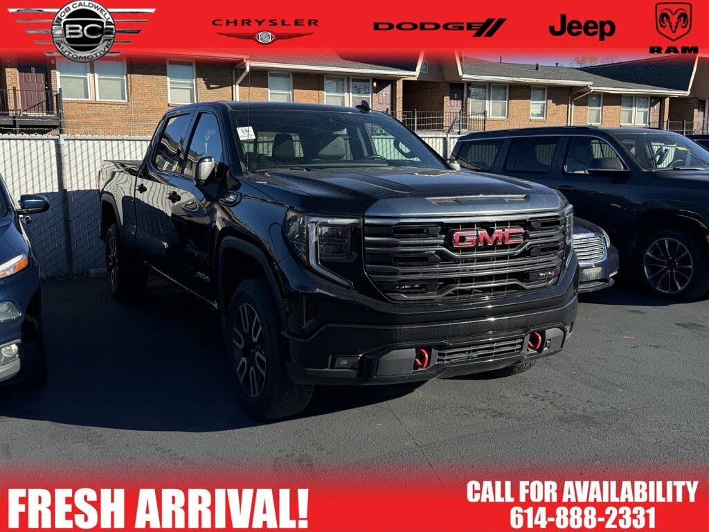 2022 GMC Sierra 1500 AT4 Crew Cab 4WD