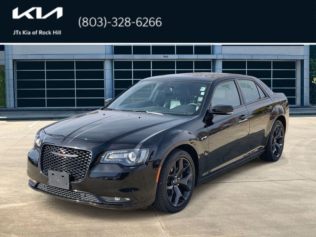 2023 Chrysler 300 S V6 RWD