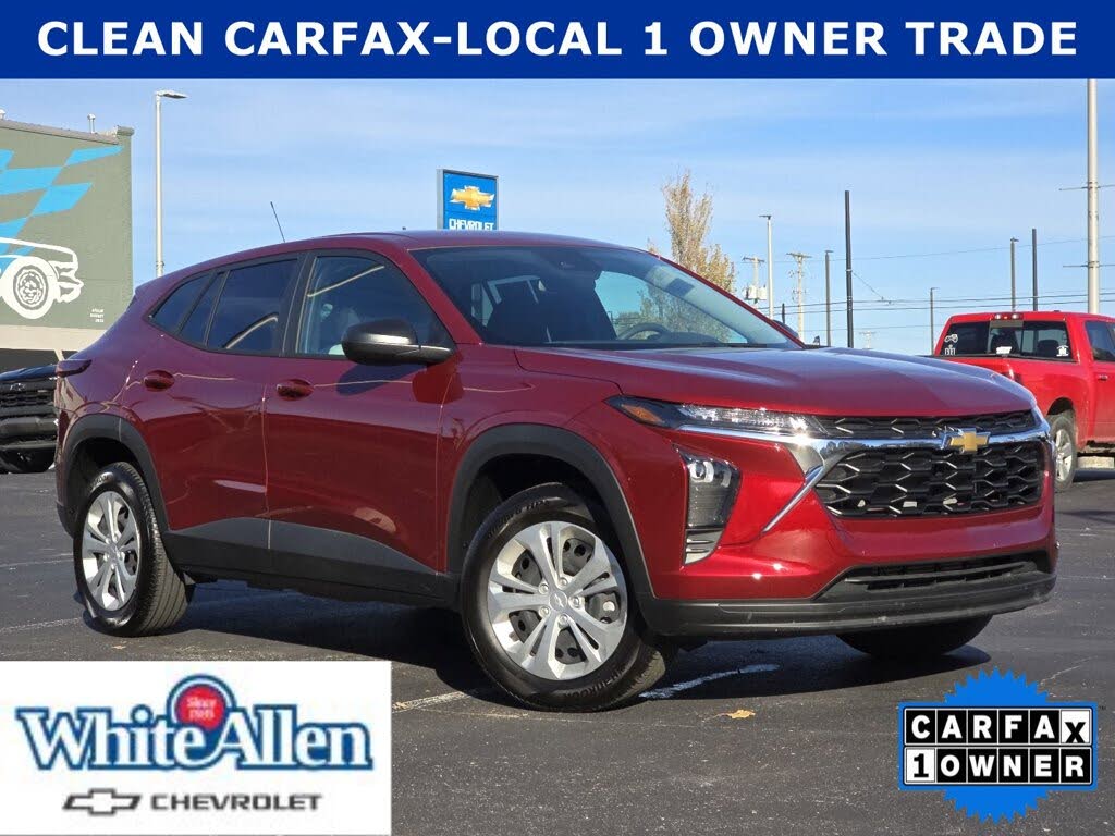 2025 Chevrolet Trax LS FWD