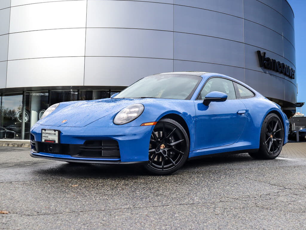 Porsche 911 Carrera Coupe RWD 2025