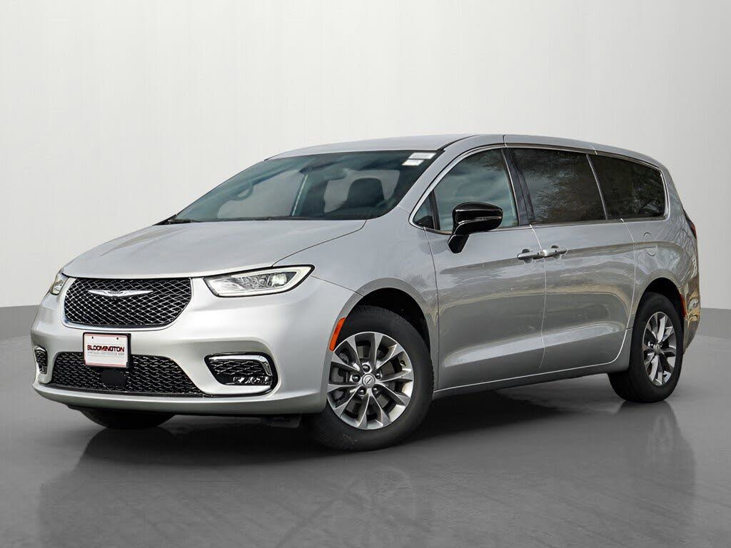 2026 Chrysler Pacifica Select AWD