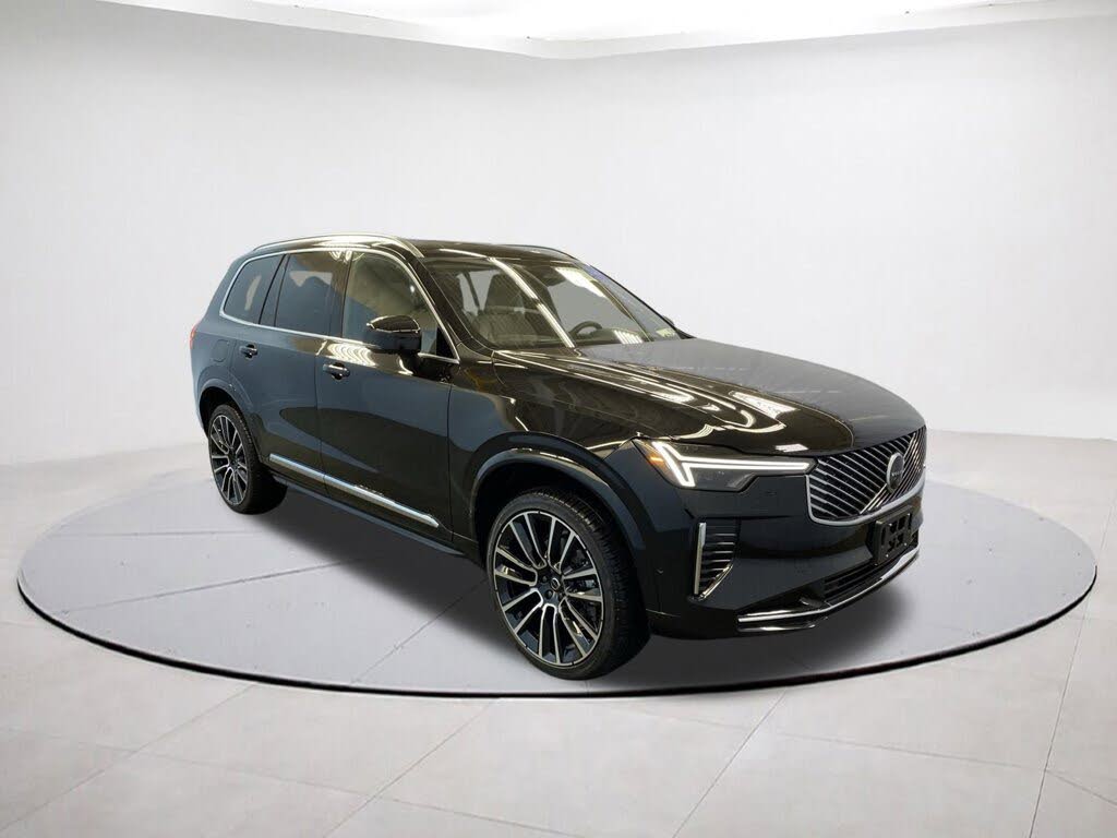 2026 Volvo XC90 B5 Plus 7-Passenger AWD