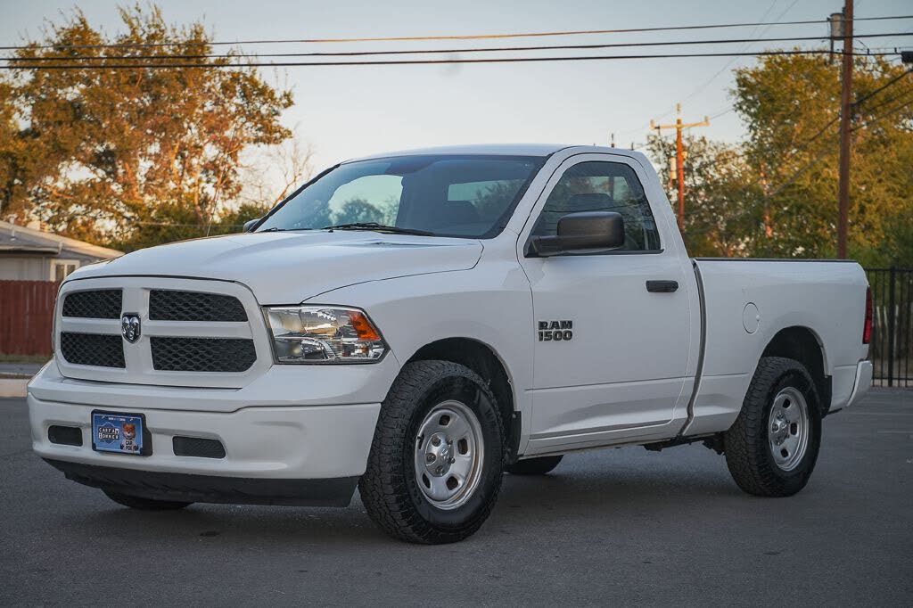 2017 RAM 1500 Express RWD