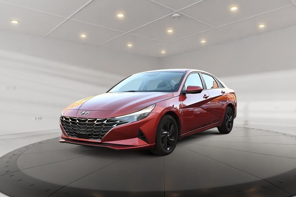 2022 Hyundai Elantra Preferred FWD